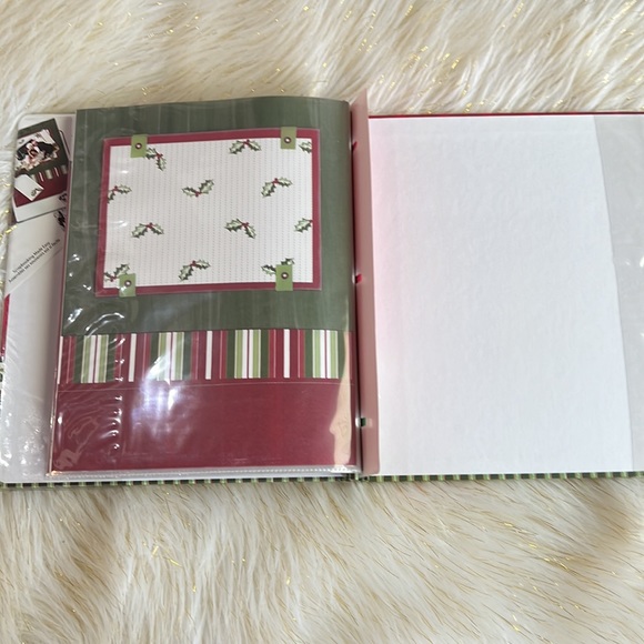 NEW! Harlequin Holly Album Kit. Just add photos! - Picture 10 of 11